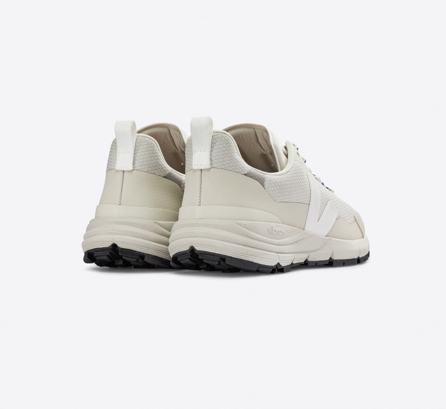 Tênis Veja Dekkan Alveomesh Natural White
