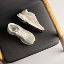 Tenis Nb 2010 Unisex Bege e Verde