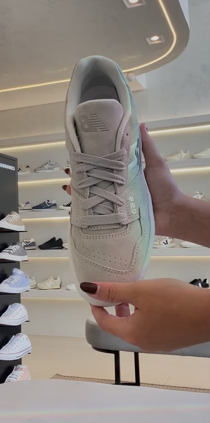 Tênis New Balance 550 Cinza