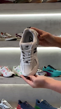 Tênis New Balance 530 Infantil Branco Off
