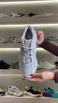 Tênis New Balance 740 Cinza