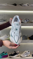 Tênis New Balance 9060 Off White Green