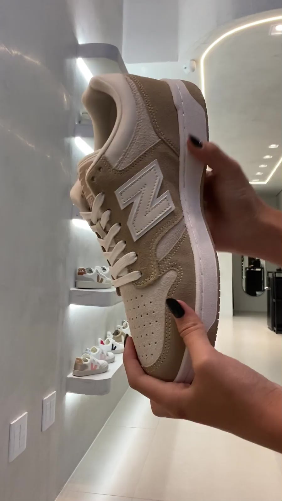 Tenis New Balance 480 Low Bege