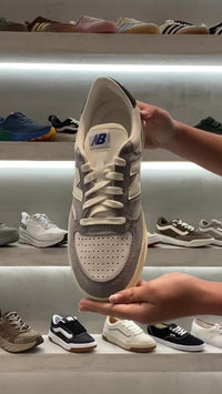 Tênis New Balance CT500 Cinza Claro