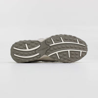 Tênis New Balance 204L Feminino Bege