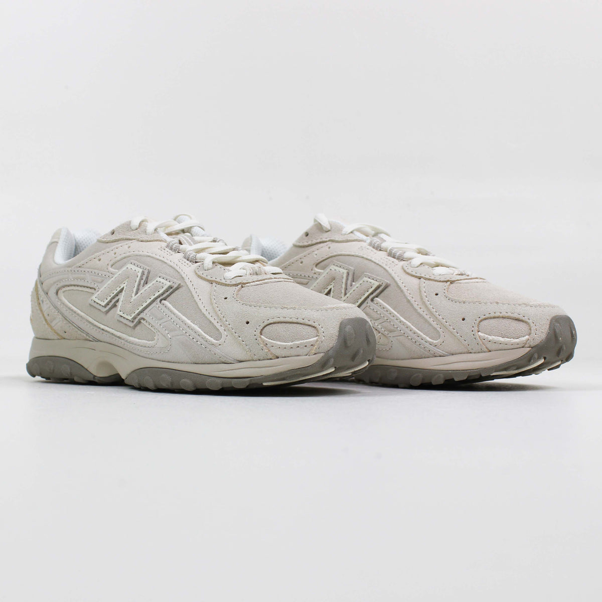 Tênis New Balance 204L Feminino Bege