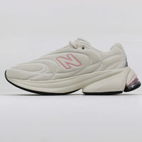 Tênis New Balance 5030 Branco e Rosa