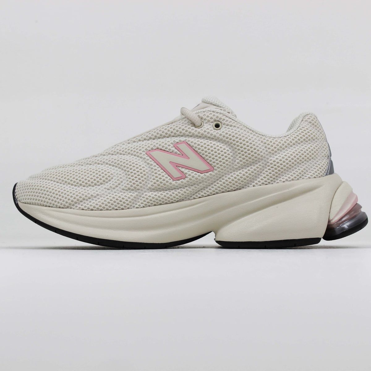 Tênis New Balance 5030 Branco e Rosa