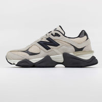 Tênis New Balance 9060 Bege e Preto