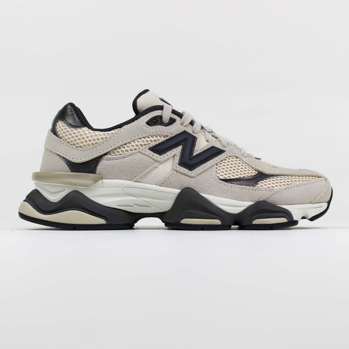Tênis New Balance 9060 Bege e Preto