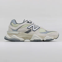 Tênis New Balance 9060 Bege e Verde Claro