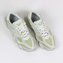 Tênis New Balance 9060 Unissex Off-White e Verde Claro