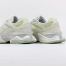 Tênis New Balance 9060 Unissex Off-White e Verde Claro